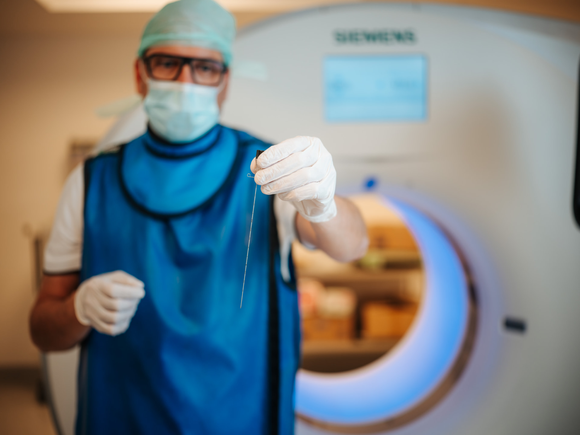 Feine Punktionsnadel für die CT-gezielte Schmerztherapie